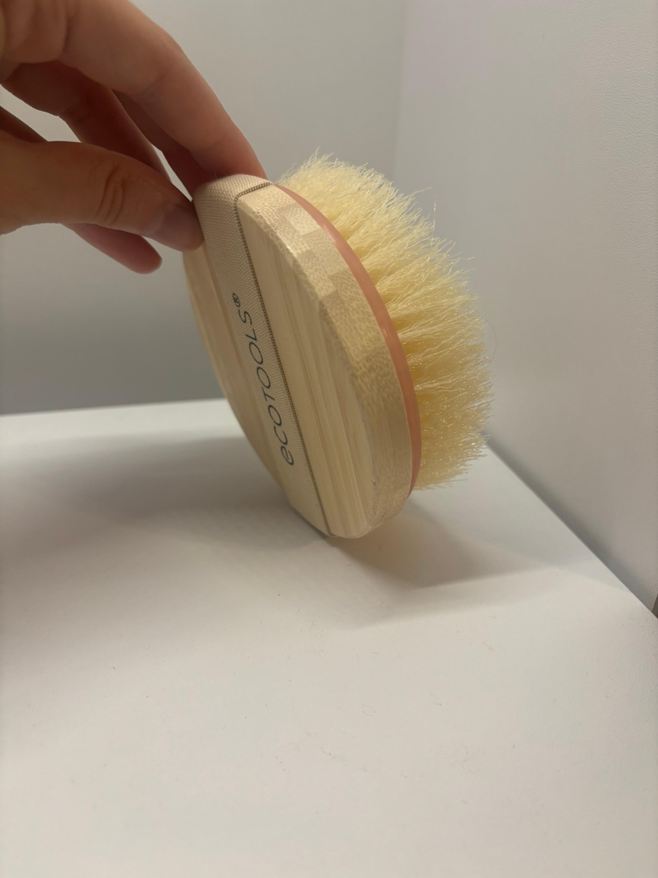 Eco tools dry brush - free with purchase