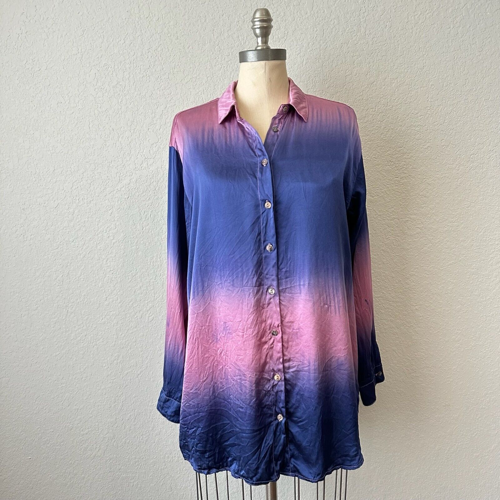 JOHNNY WAS Oversized 100% Silk Button-Up Shirt Purple Pink Ombre