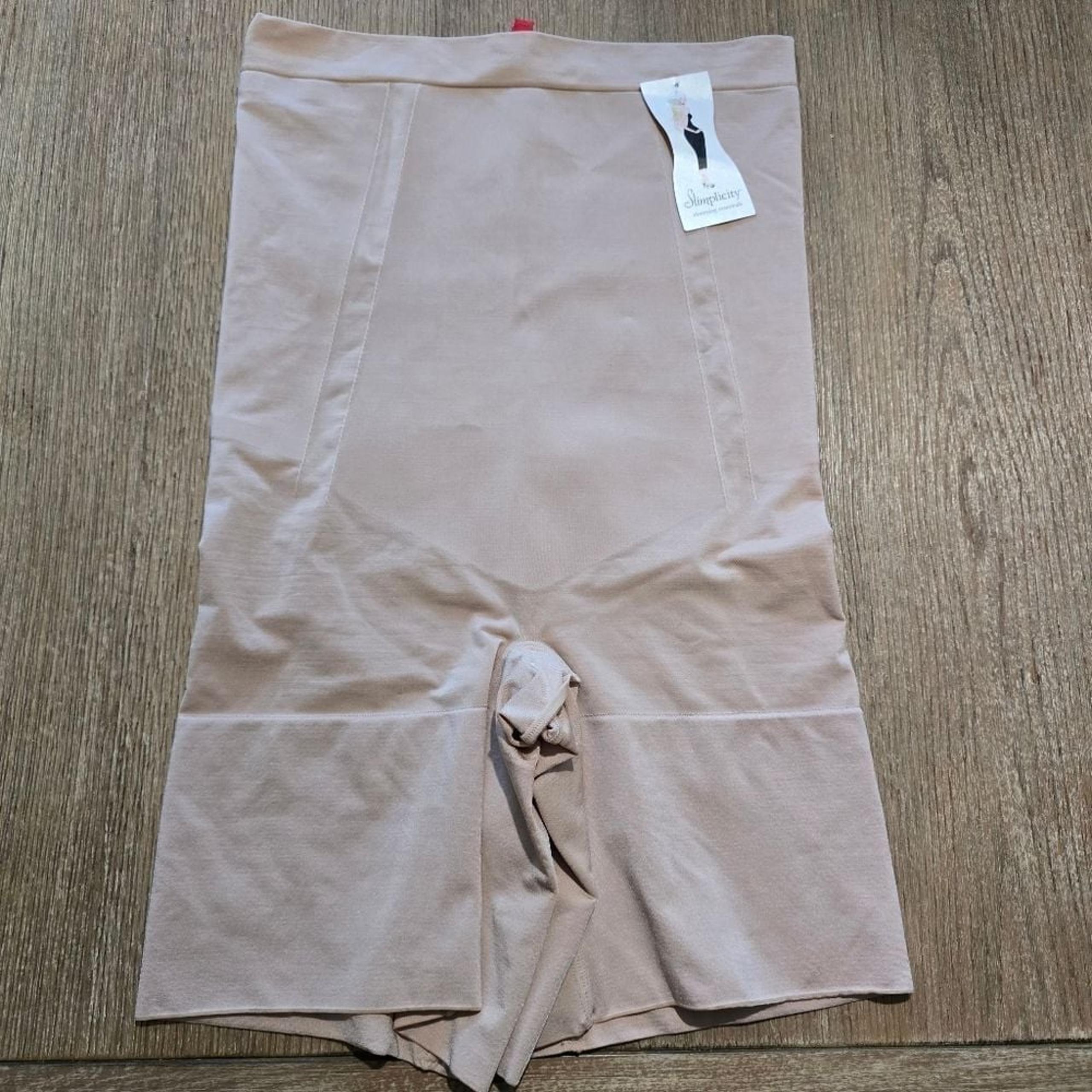 Spanx Simplicity High Waister Shapewear Shorts sz L NWT