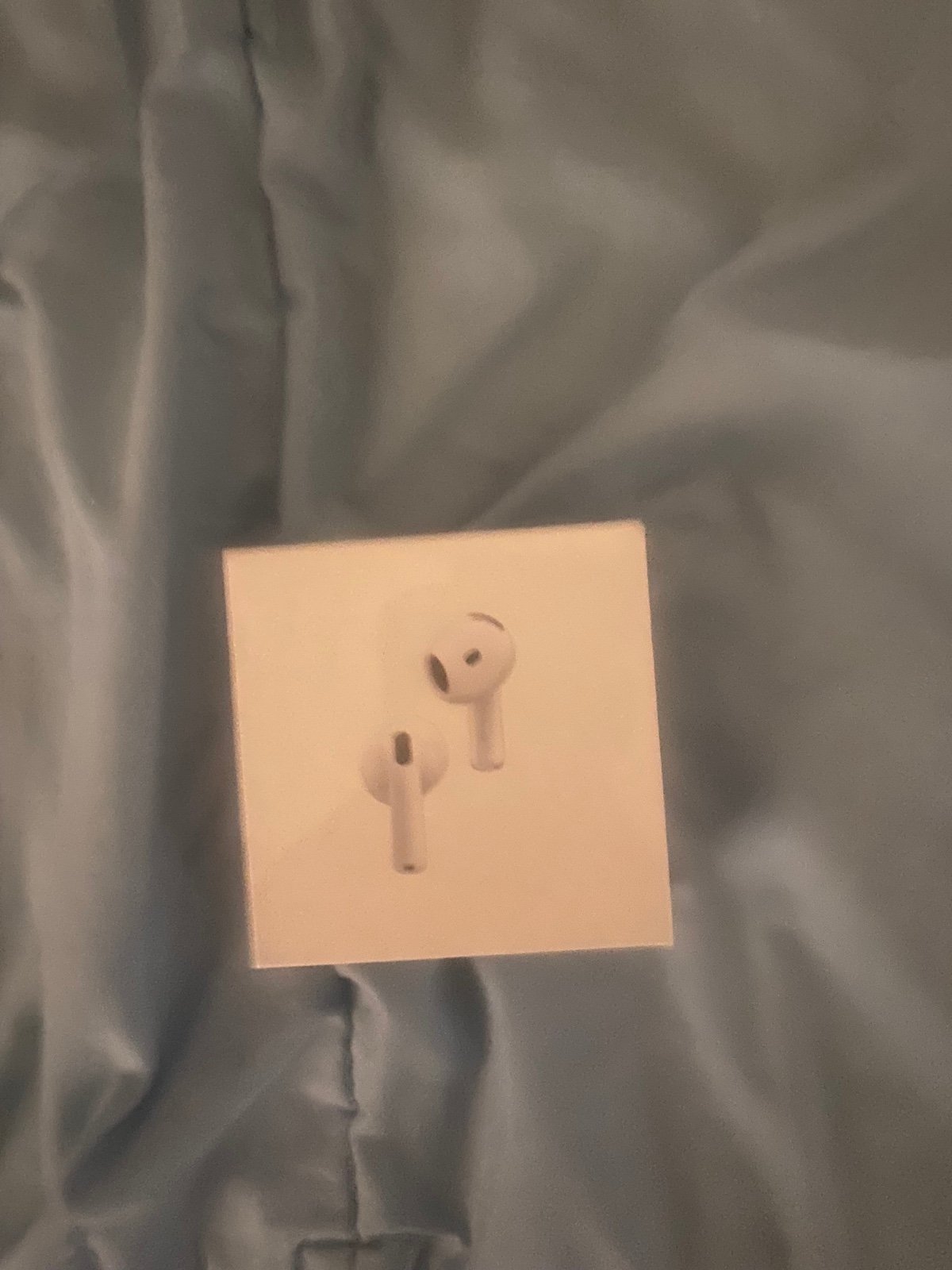Apple AirPods 4