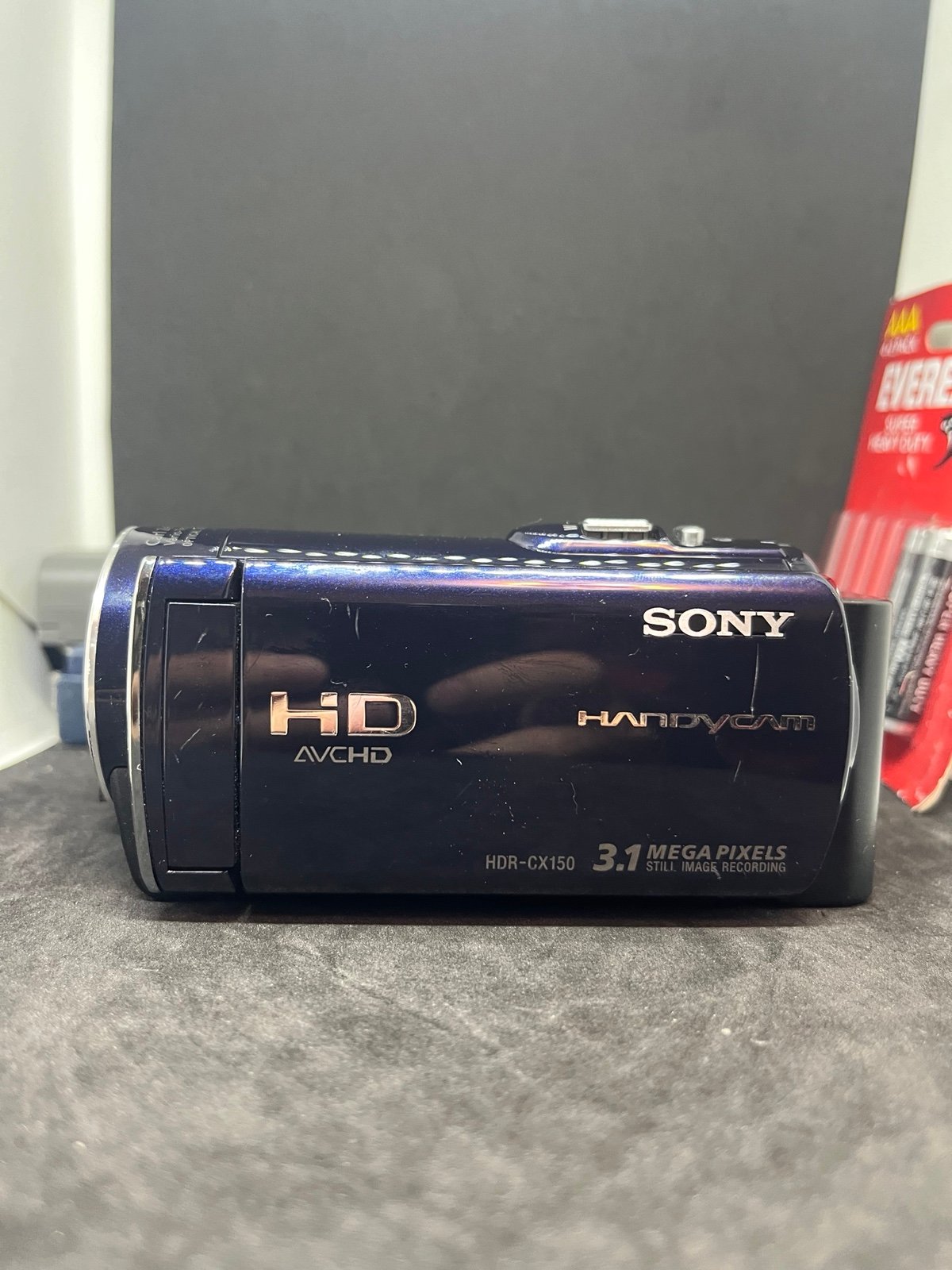 SONY HandyCam HDR-CX150 HD Digital Video Camera 3.1 Mega