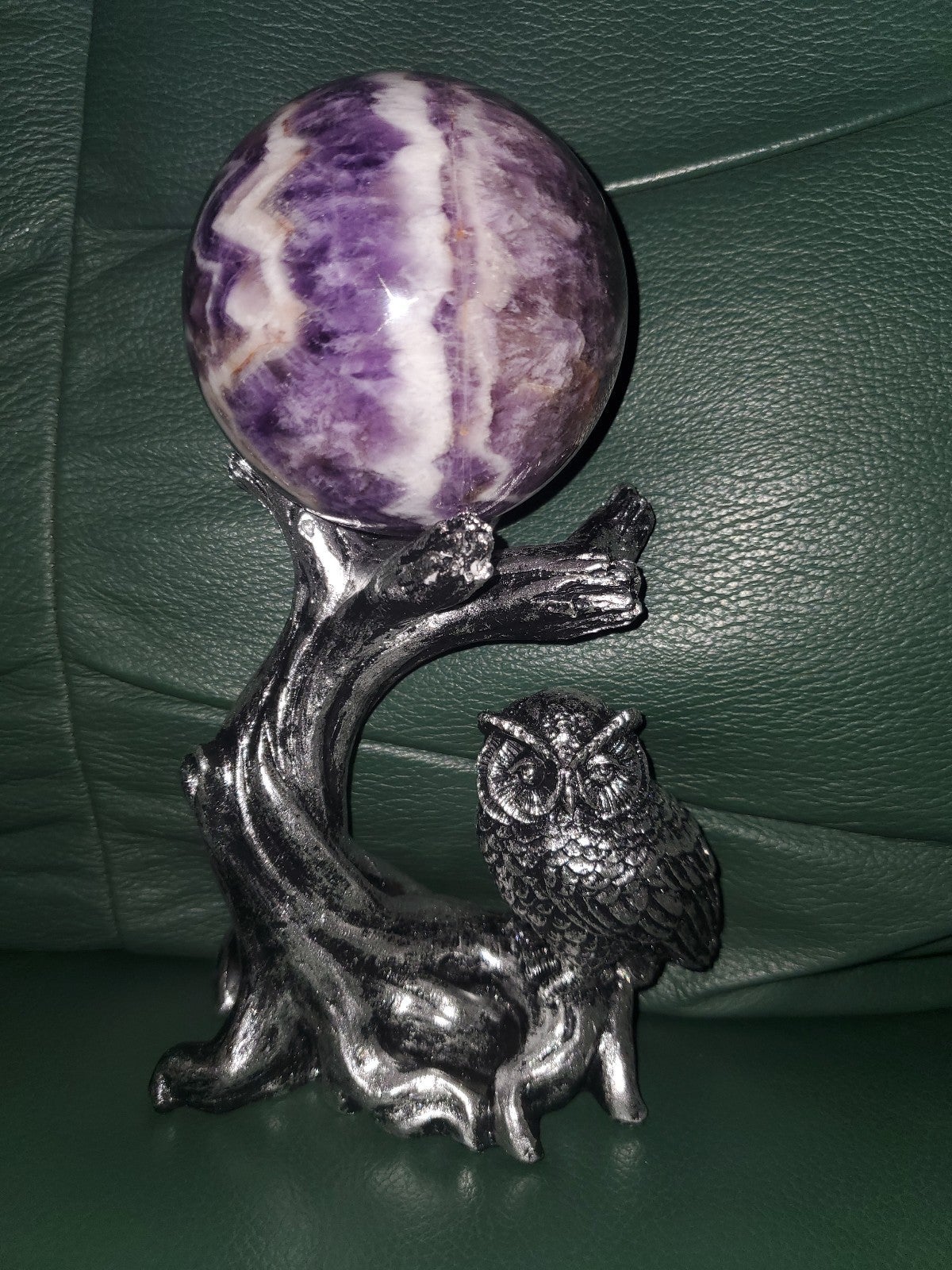 Dream amethyst sphere with owl holder