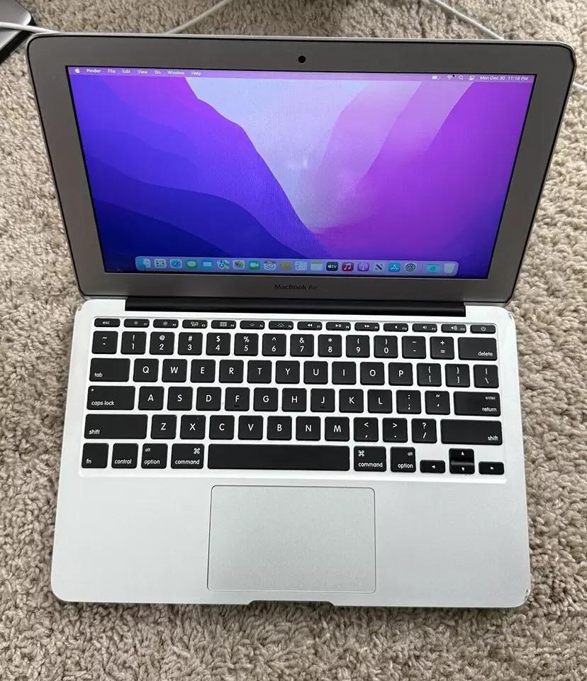 MacBook Air 2015 11インチ A1465 MacBook Air (11-inch, Early 2015) - Technical Specifications