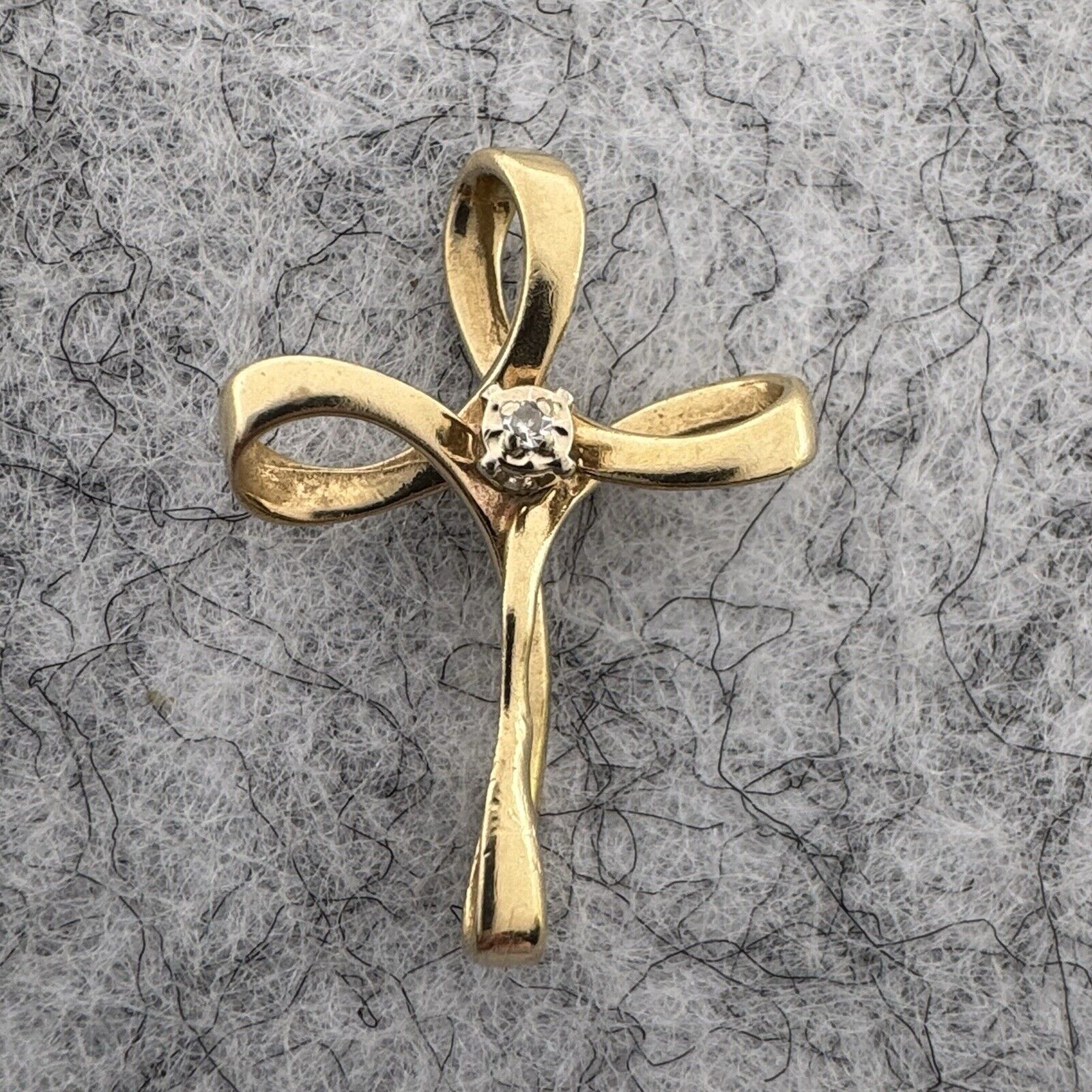 Krementz 14k Yellow Gold Infinity Loops Cross White Sapphire 1.09g Vintage READ