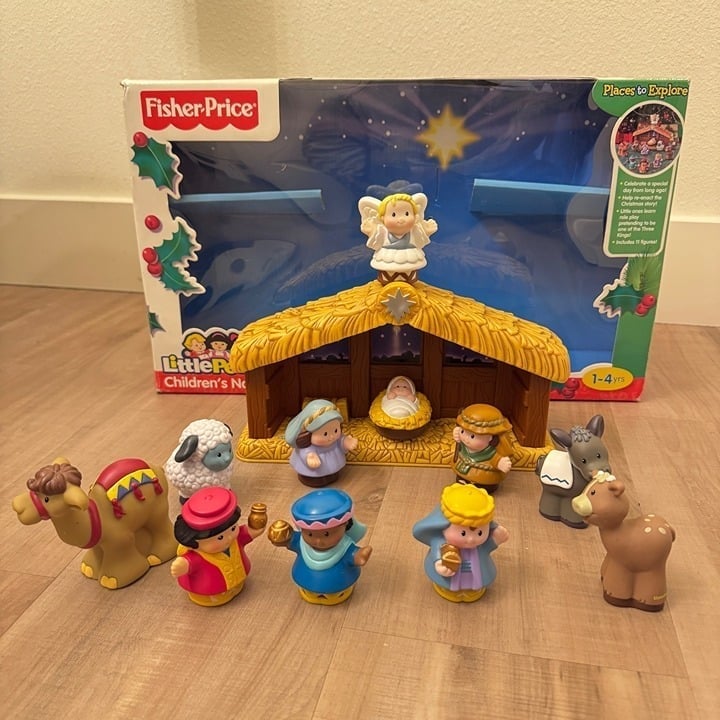 Classic 2010 Fisher-Price Little People Children's Nativity Set Complete in Box