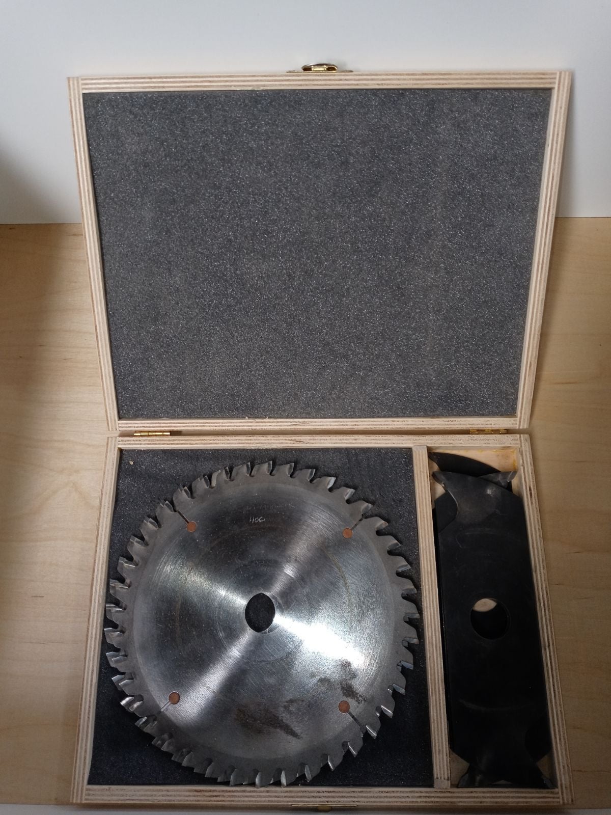 FS Tool 54DL08 Dado Set 8 Inch D X 40T, 5/8″ Bore discounts and more