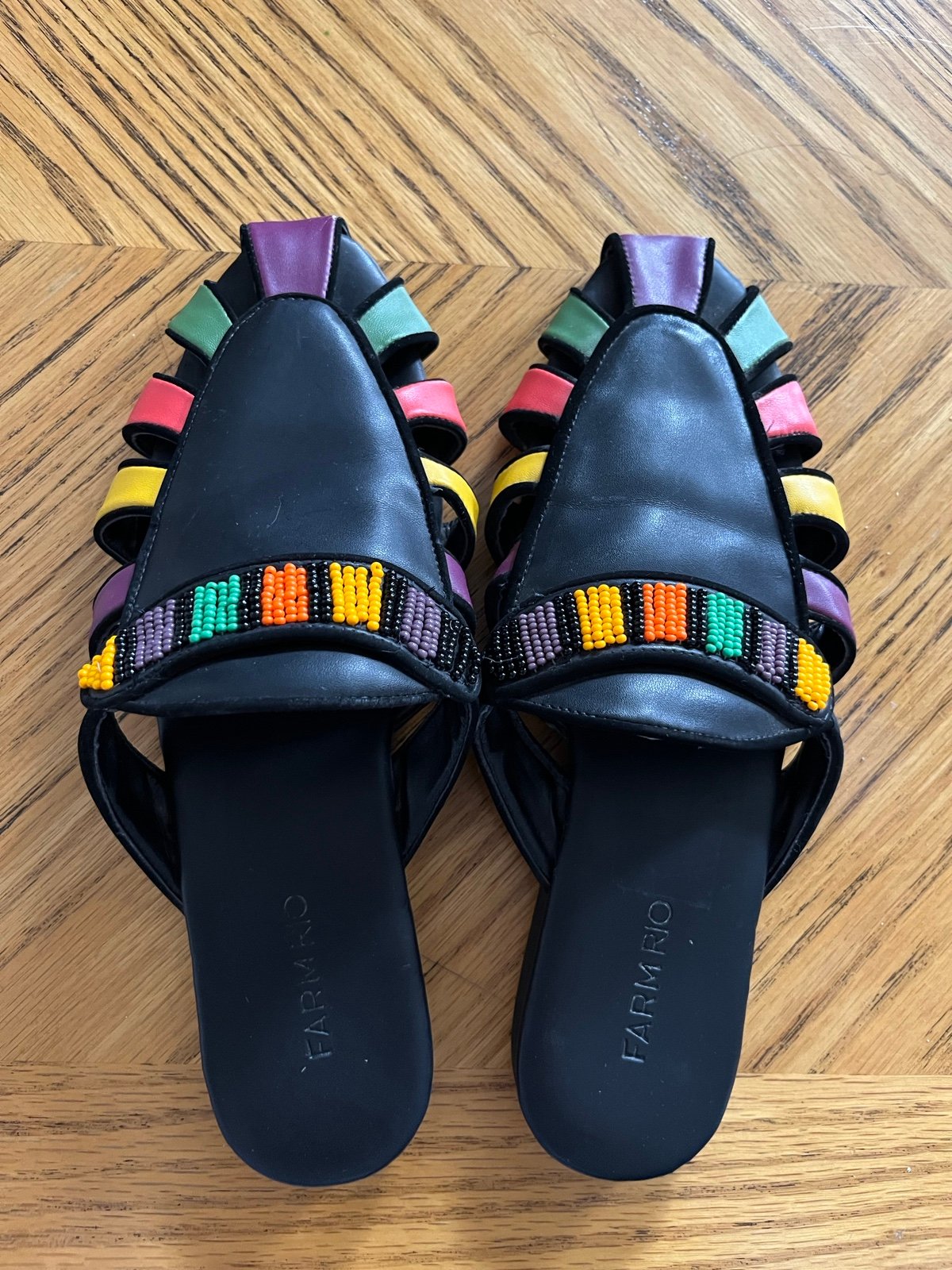 CROOKED HOLE SANDAL