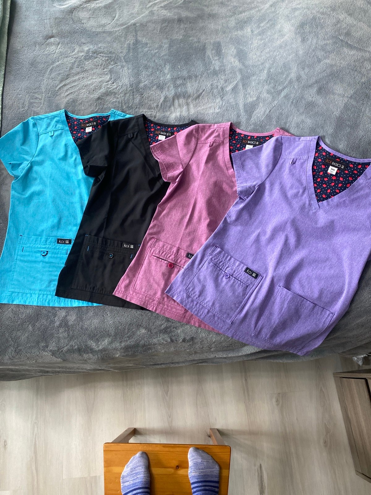 Koi Basics scrub tops - lot of 4 - XXSmall