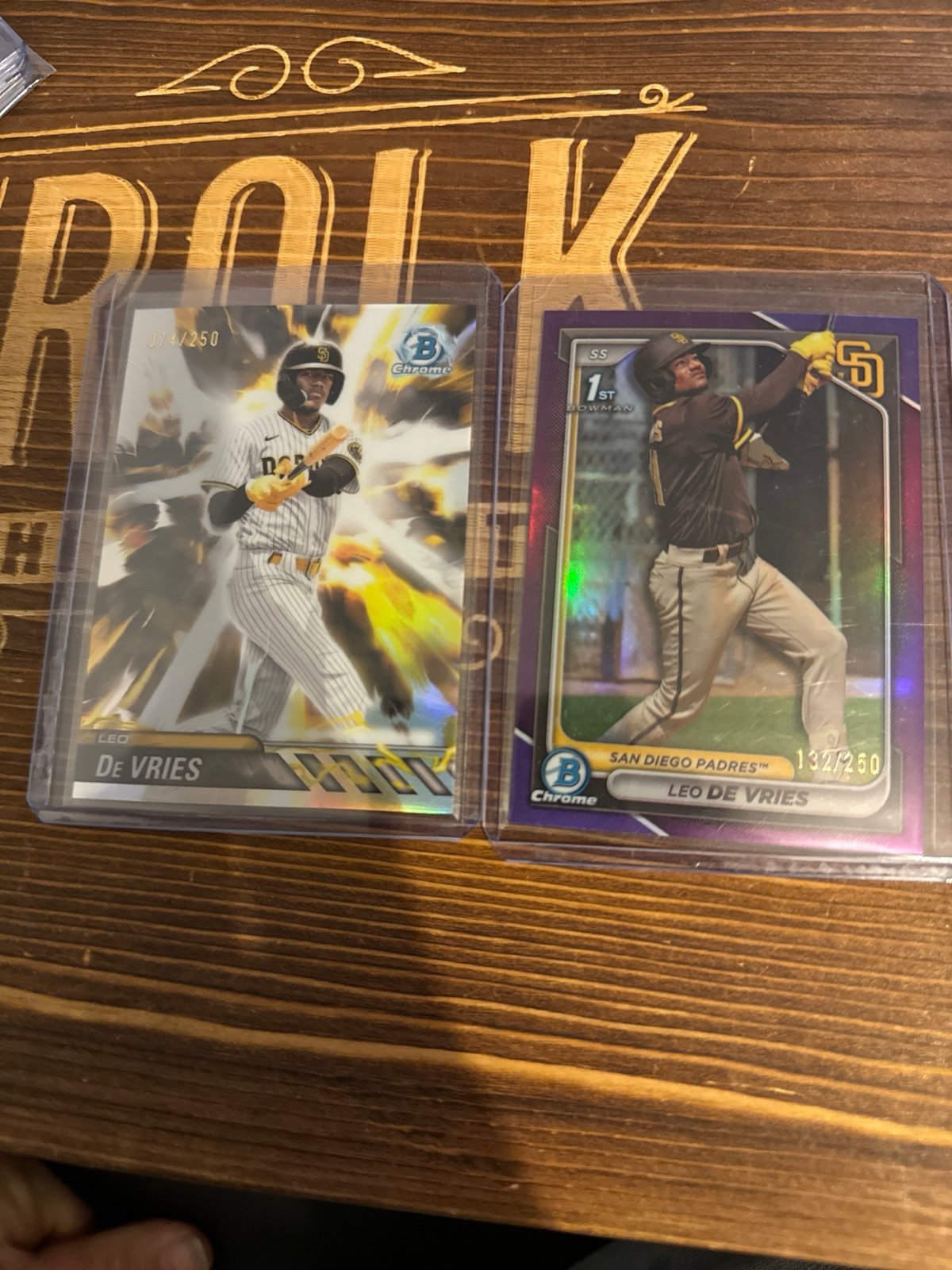 Leo de Vries pair /250