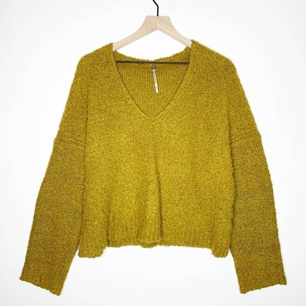 Free People Chunky V-Neck Sweater Mustard Yellow Green Size S Cropped Oversized