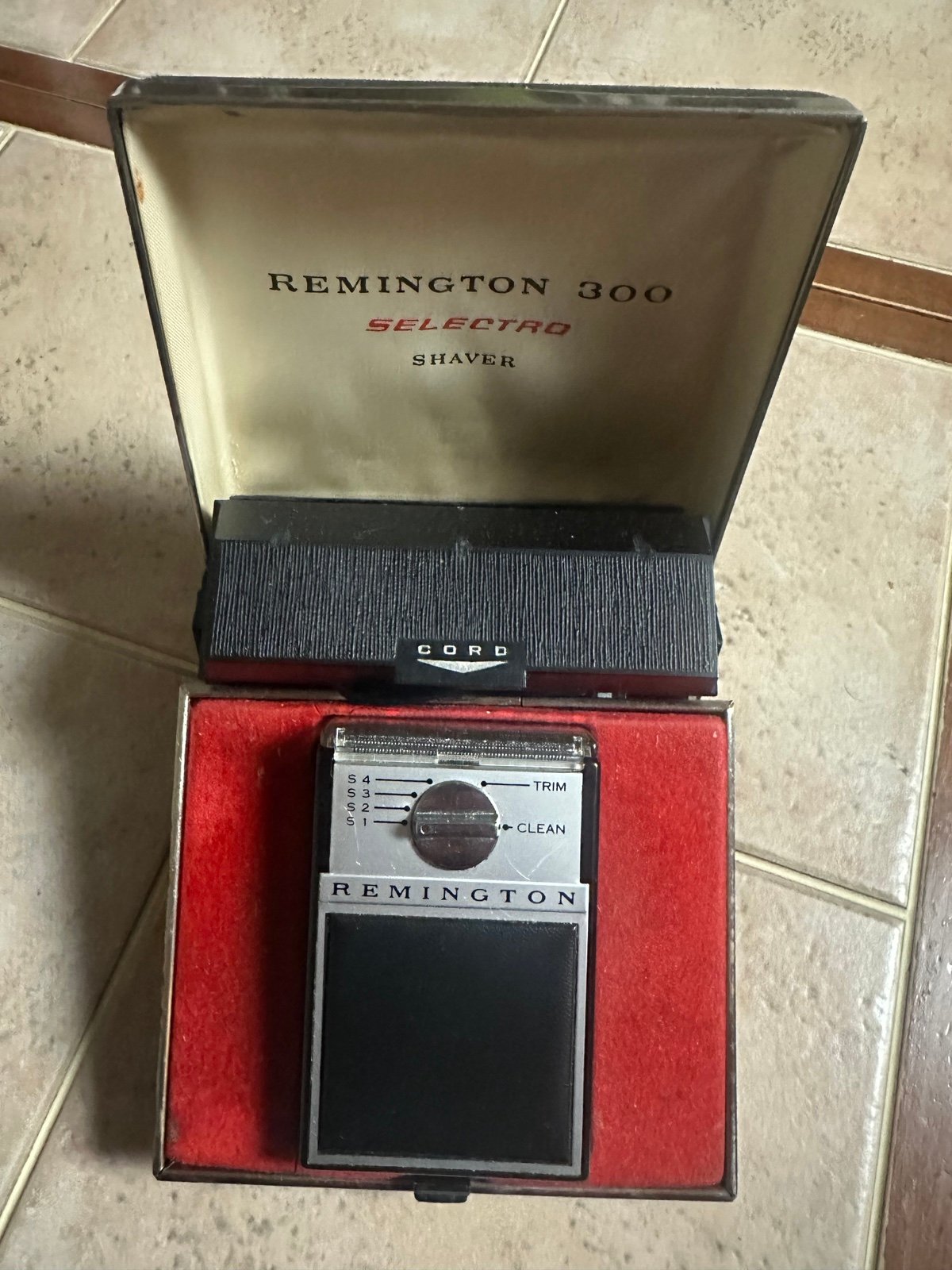Remington 300 Electric Razor