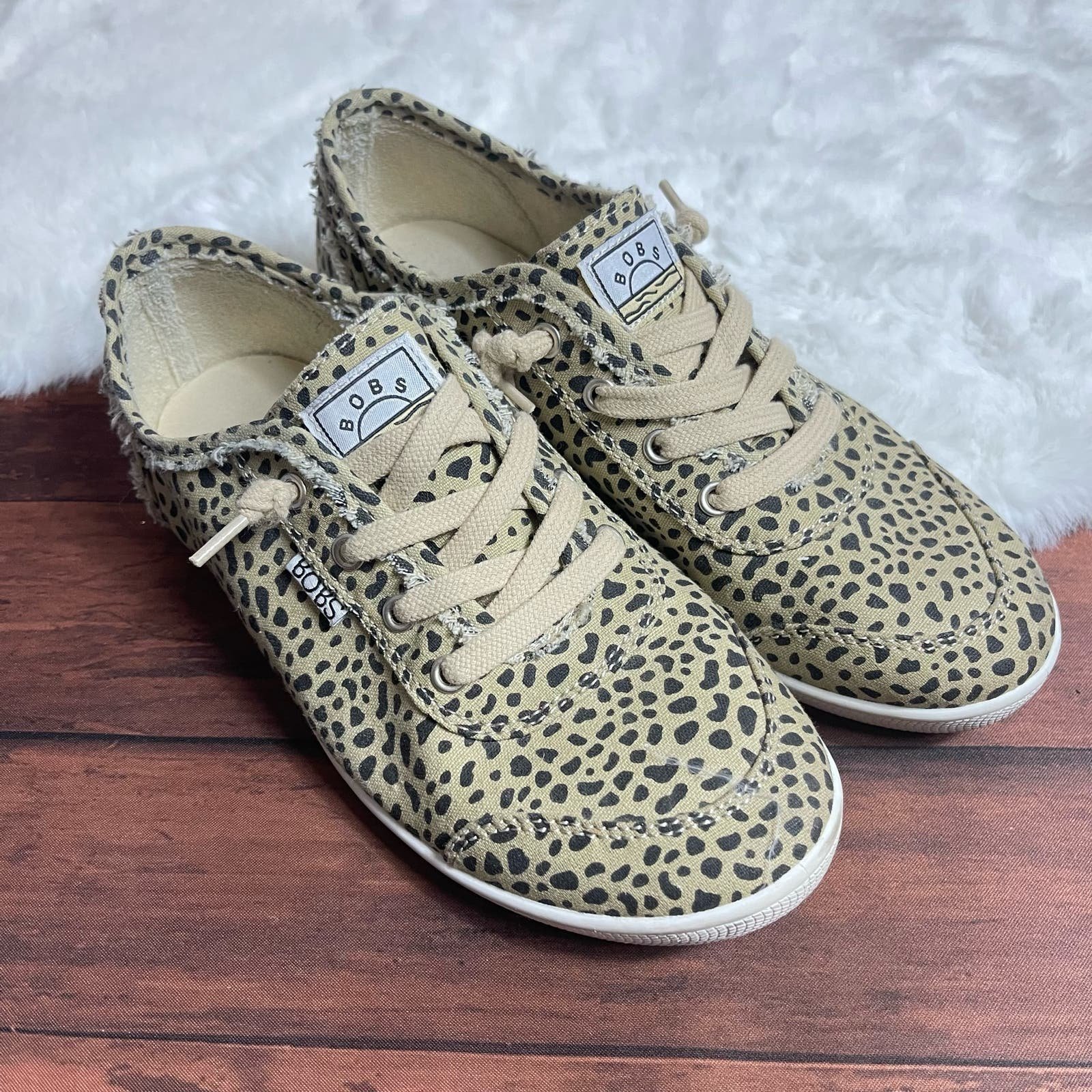 Skechers BOBS Women's B Cute Leopard Print Slip-On Shoes Size 7