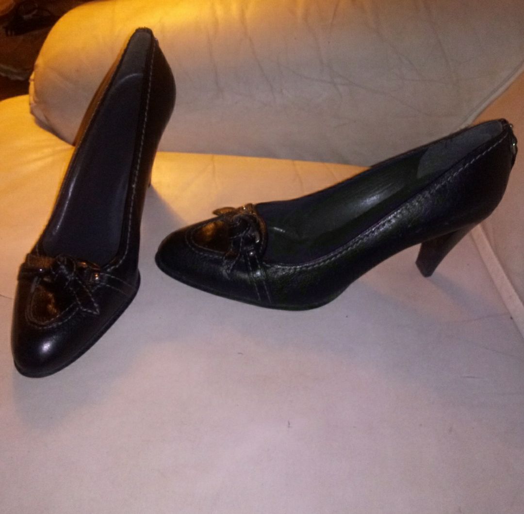 Designer Stuart Weitzman Heels
