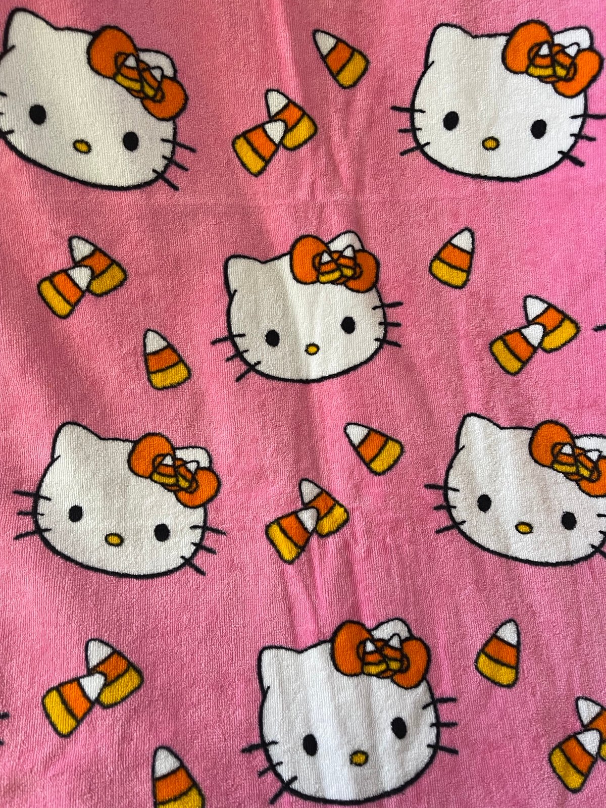 Sanrio Hello Kitty Pink Candy Corn Halloween Print Bath Towel 28x54