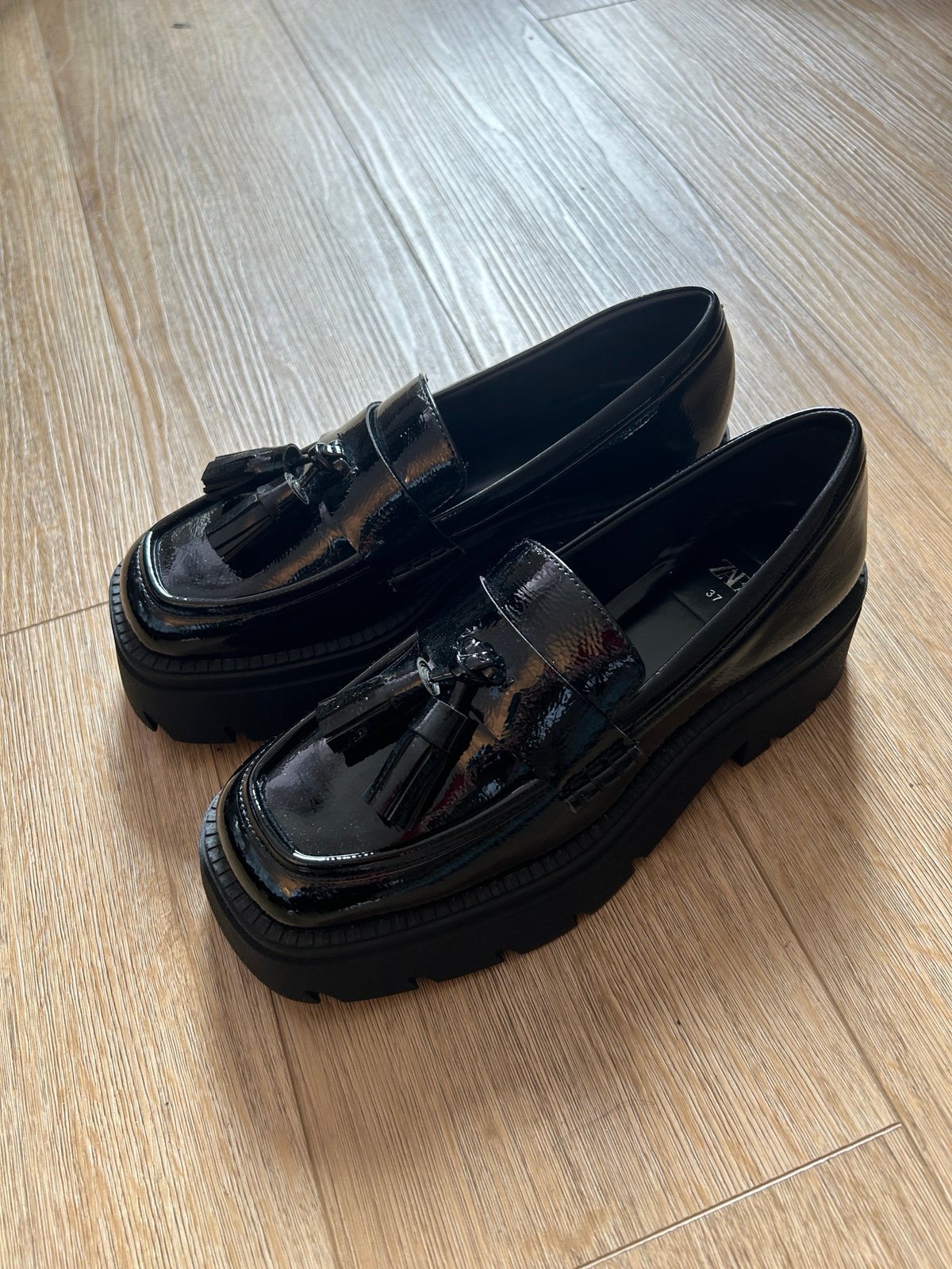 Brand new ZARA tassel loafers