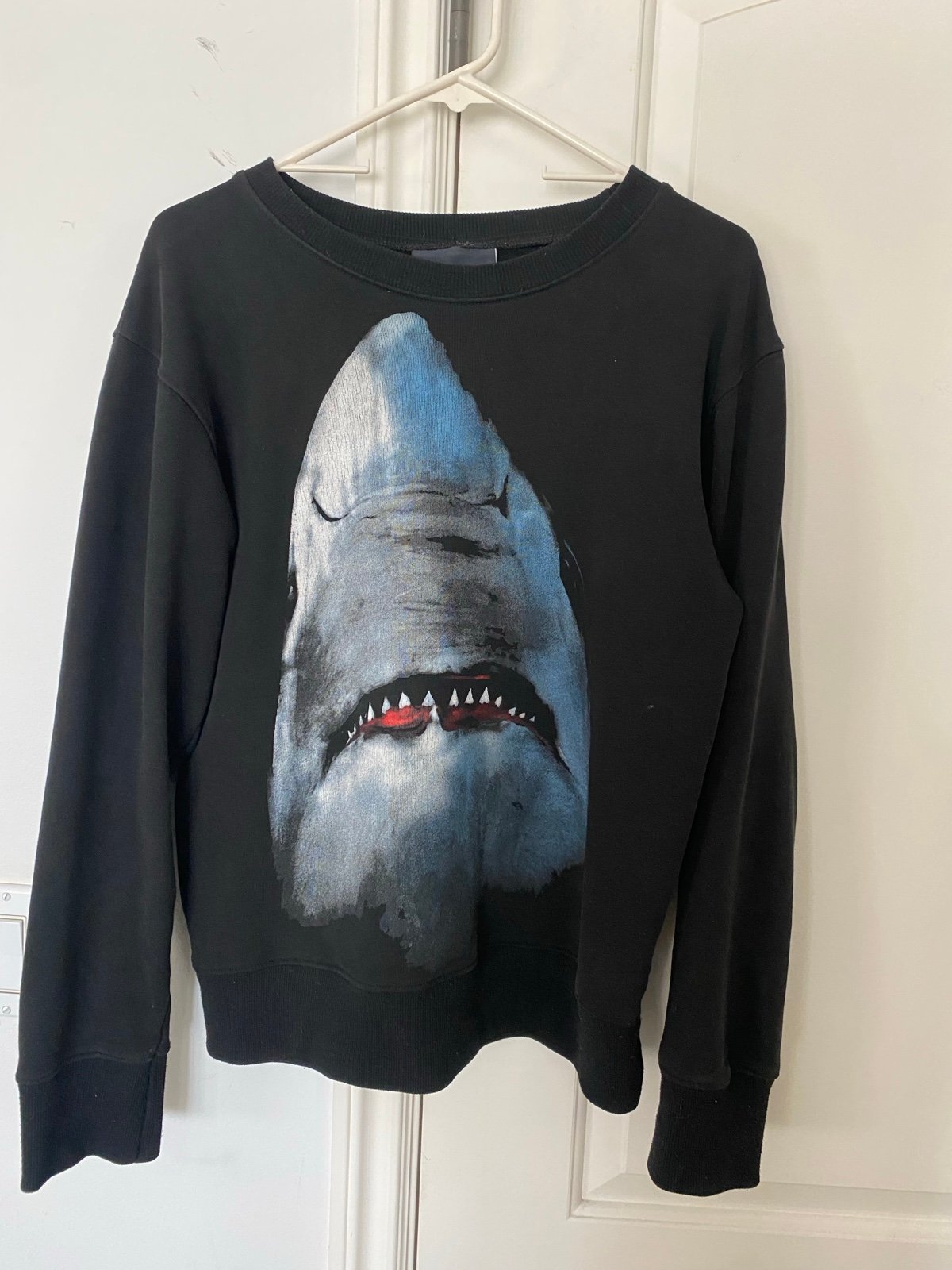 Givenchy Classic Great white Shark Sweater sweat shirt street style