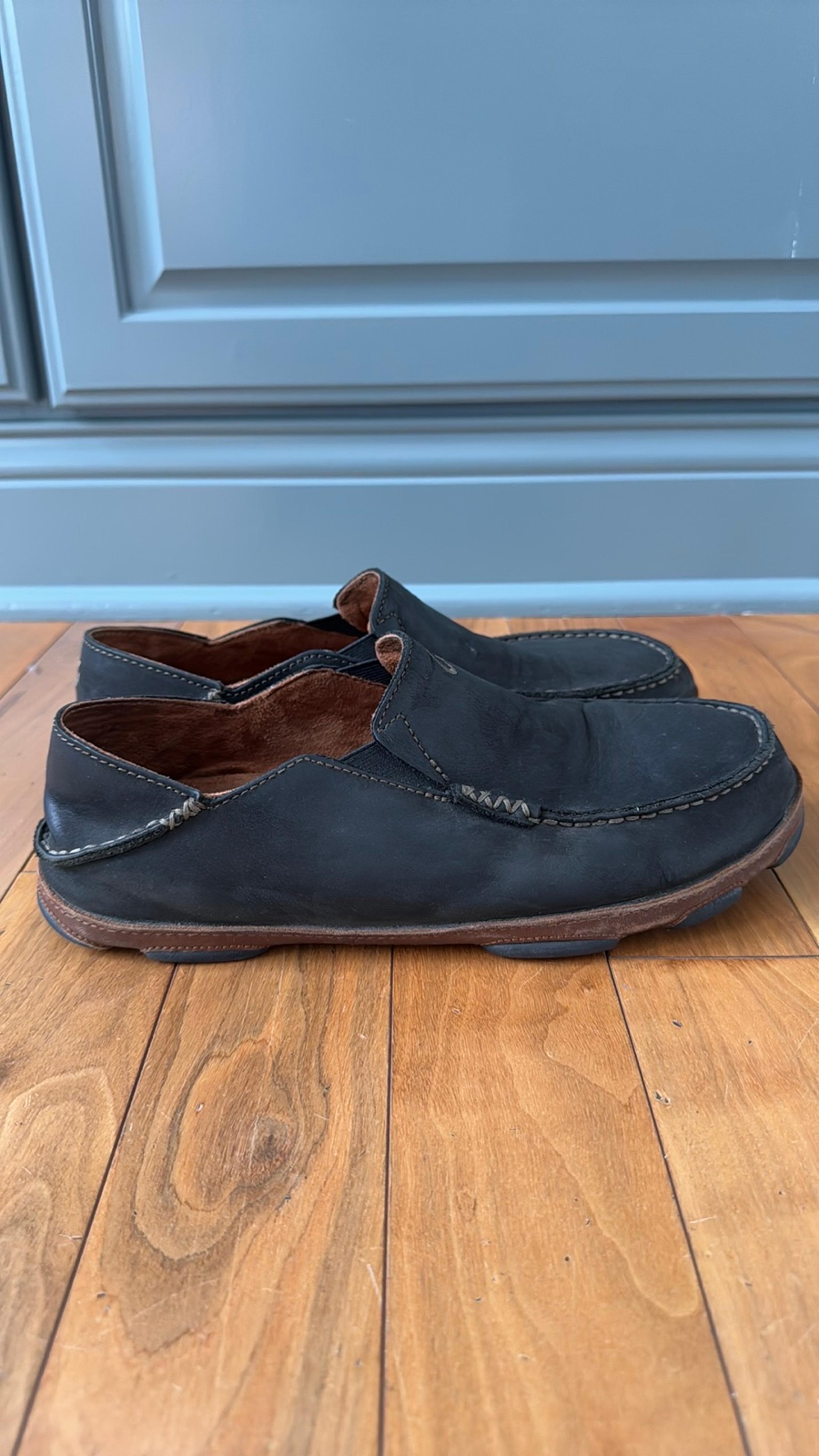 Olukai Moloa Men's Size 10 Black Toffee Leather Slip On Comfort Loafer Shoes