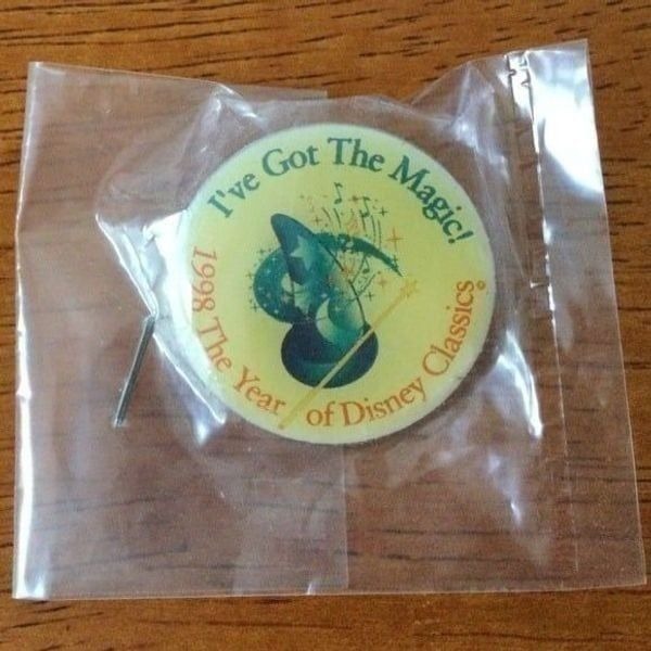 Disney Pin 7416 - 1998 The Year of Disney Classics