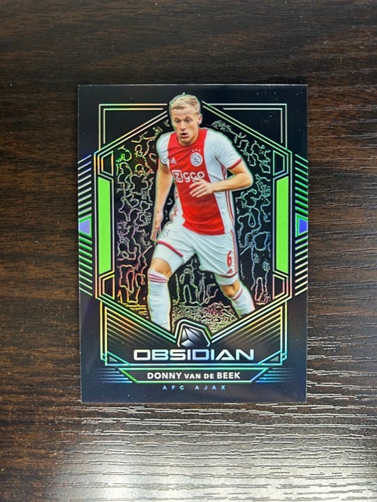 Donny Van De Beek RC 2019-20 Obsidian Soccer #13 Green Electric Etch /25 ❄️