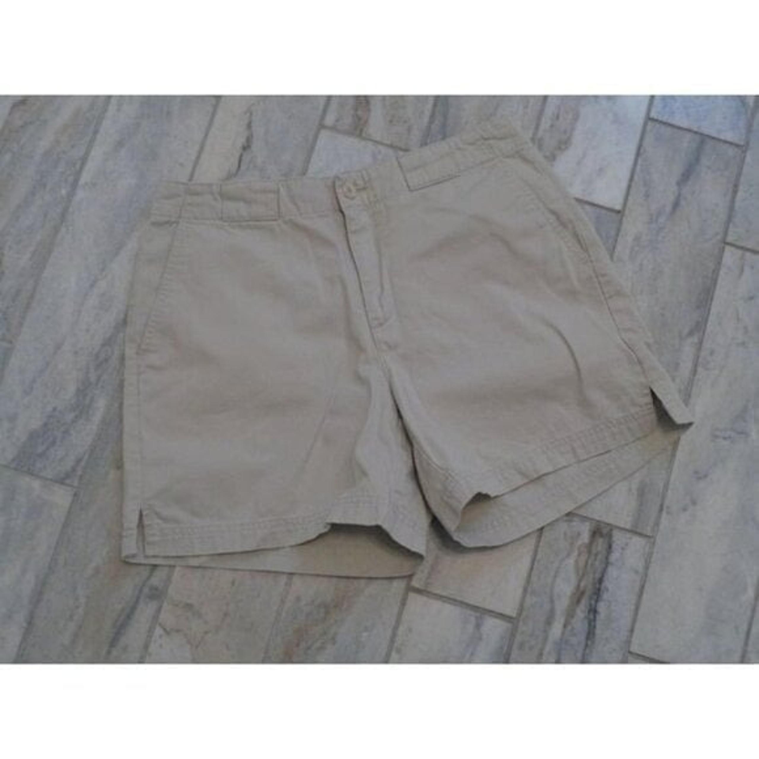 Dockers women's size 4 Khaki Chino shorts MSRP $60