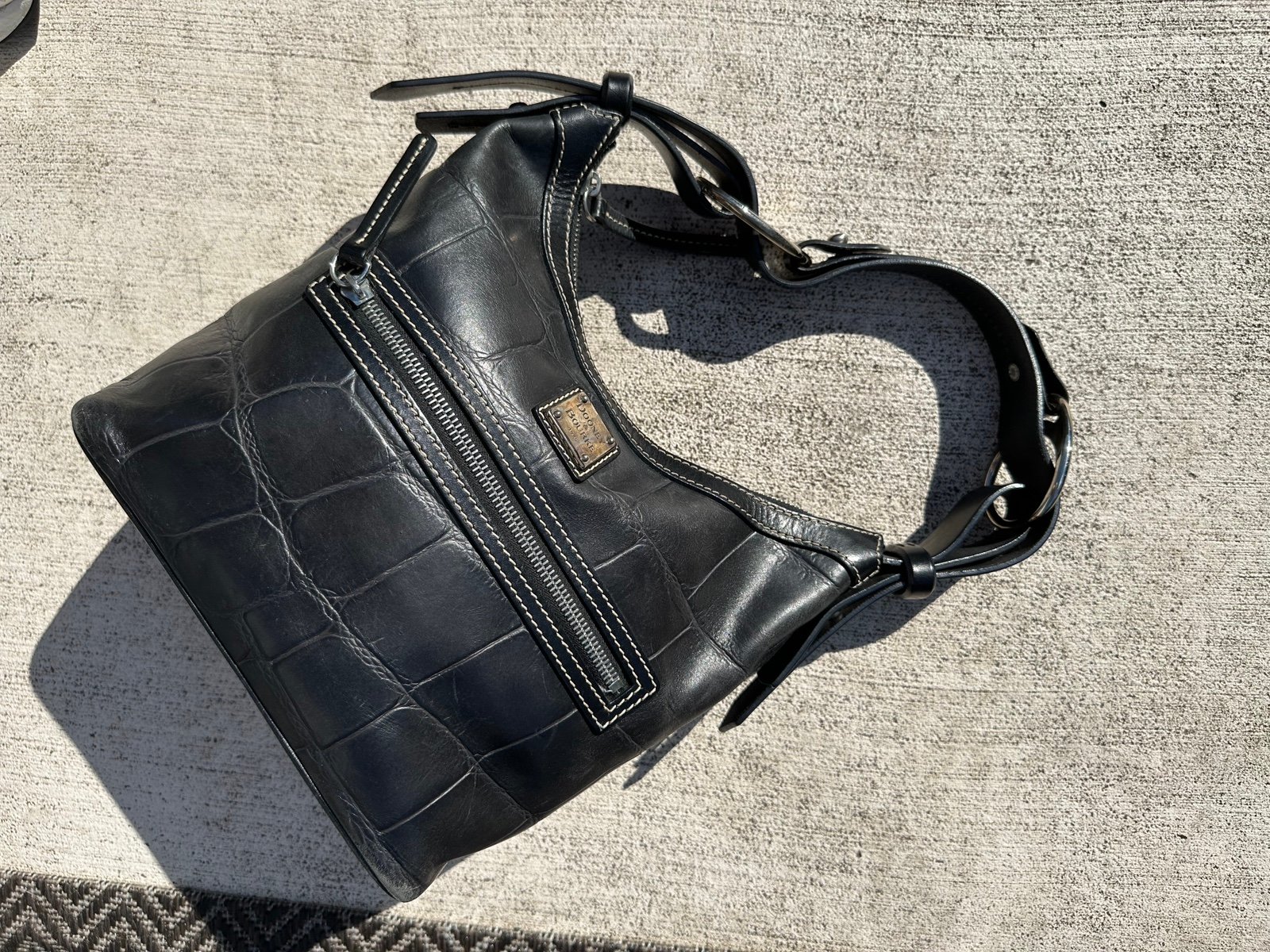 Vintage Dooney & Bourke Black Croc Embossed Leather Shoulder/Hobo Bag