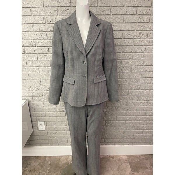 Alex Marie Gray Pinstriped Business Pant Suit Size 12(Jacket) 16(Pant)