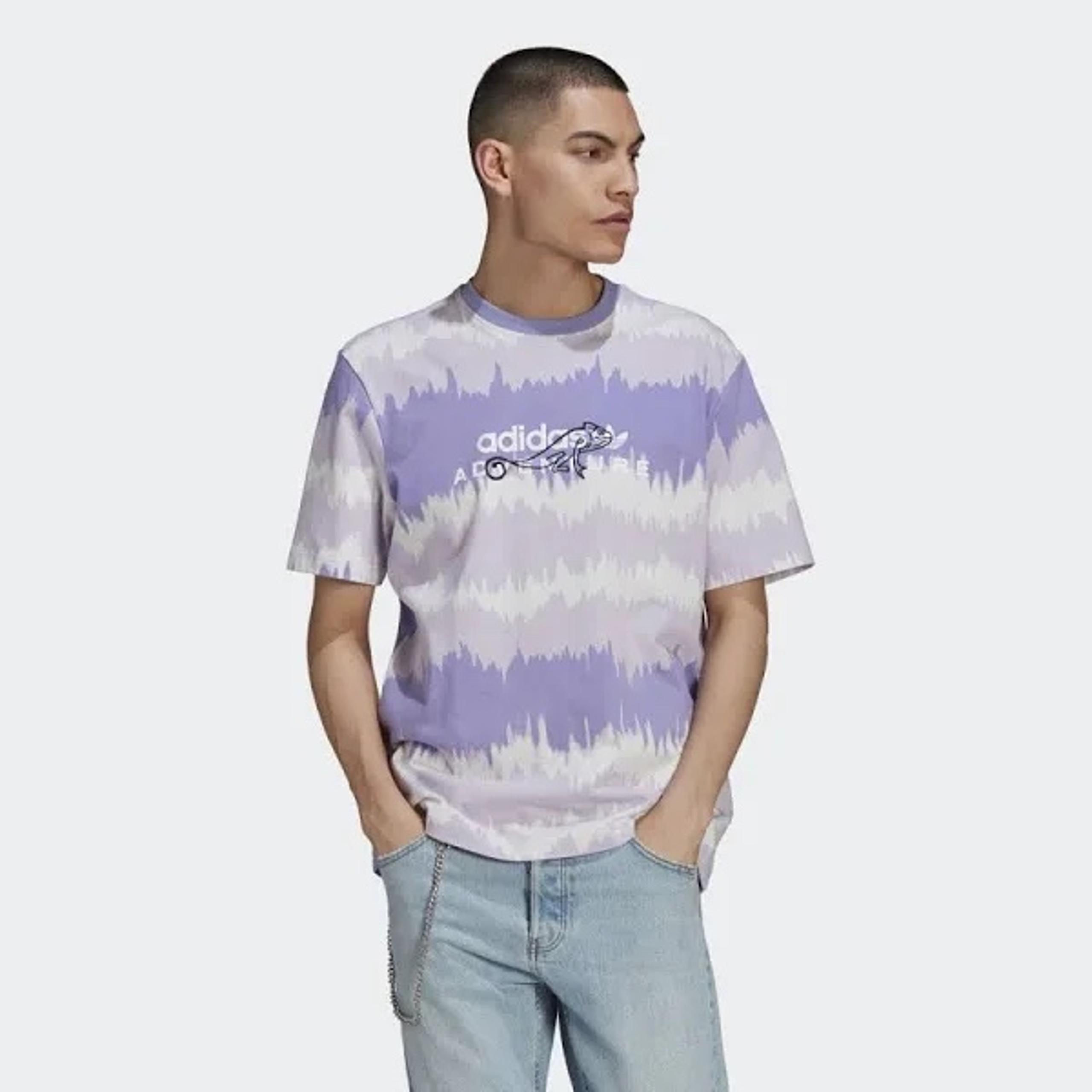 Adidas Men’s Purple/White Adventure Archive Printed Short Sleeve Tee size M EUC