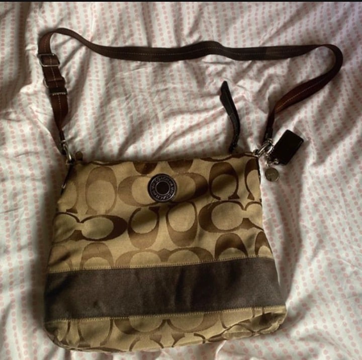 Coach F19220 bag