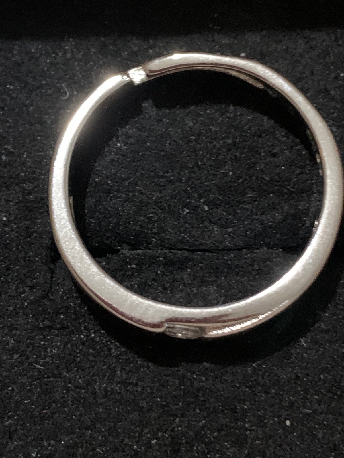 Stamped 925 woman’s sterling silver ring