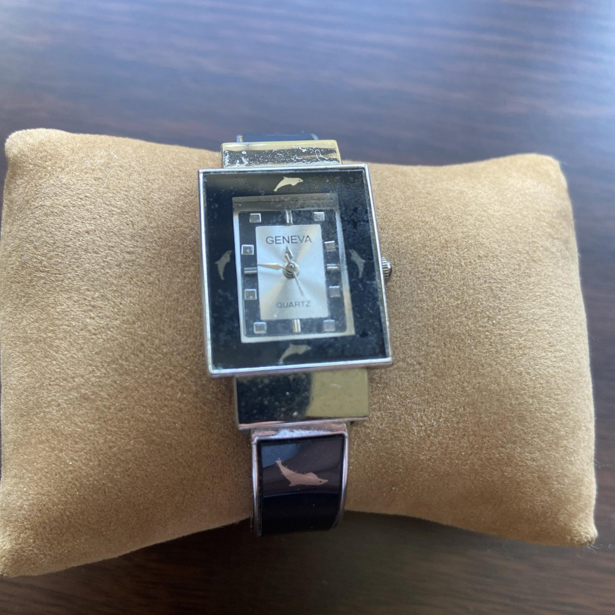 Geneva Women's Watch Dolphin Black Cuff Bangle Bracelet - New Battery