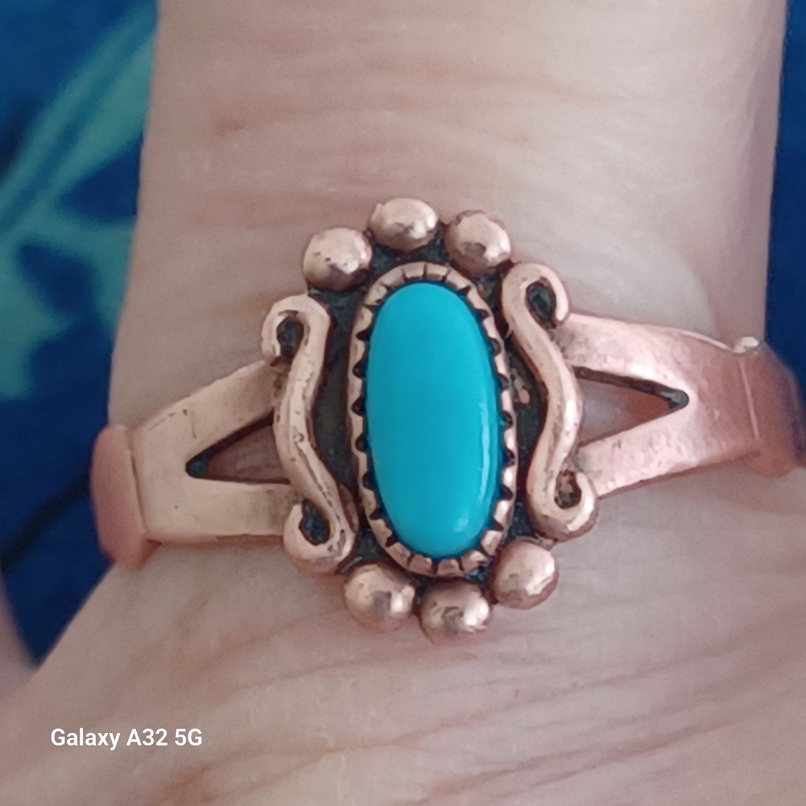 Vtg.Native Signed Copper& turquoise ring- sz8