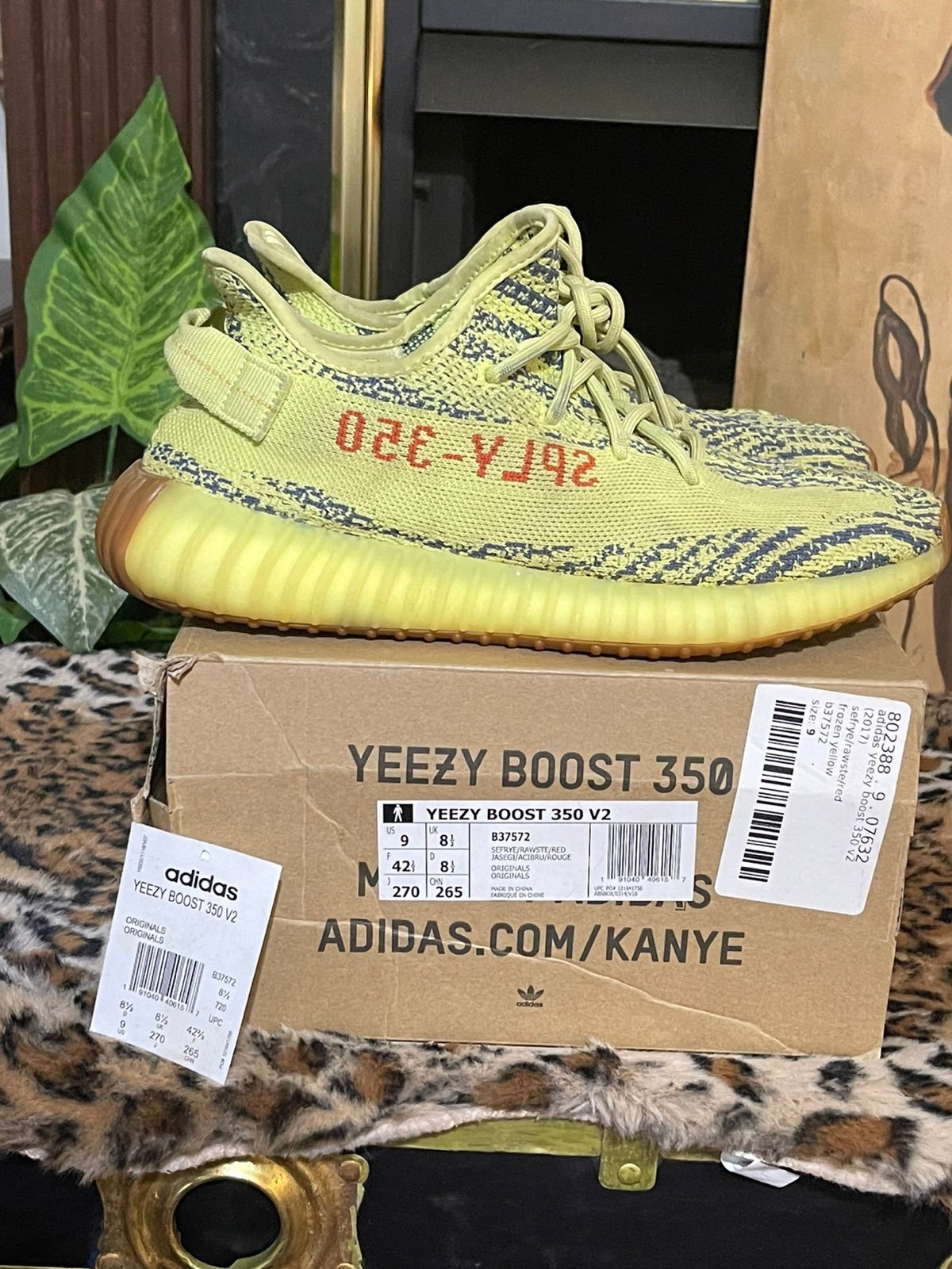 Adidas Yeezy Boost 350 V2