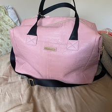 Juicy couture pink blush travel bag