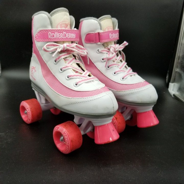 Roller Derby Skate Firestar Quad 4 Wheel Child Kids 4 White Pink Lace Strap