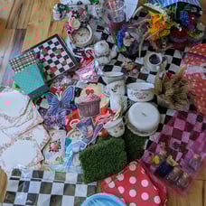 Alice in wonderland birthday decorations