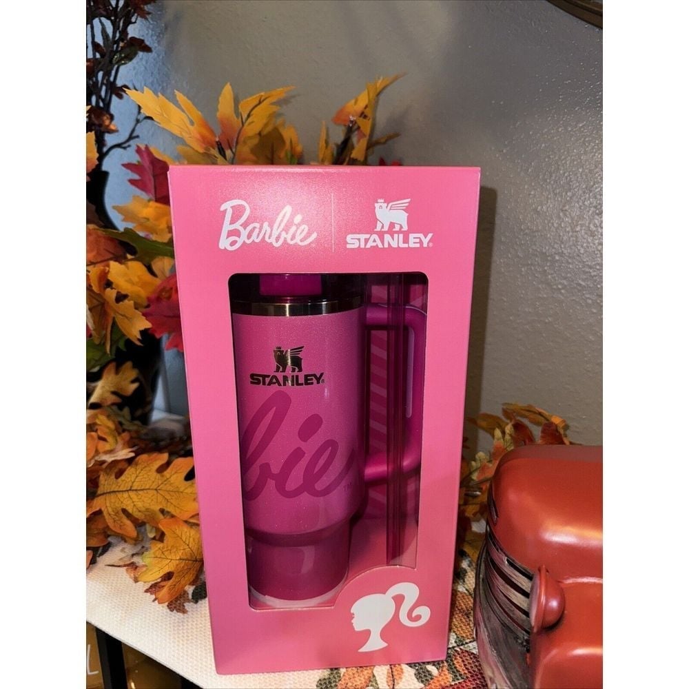 BARBIE x STANLEY Tumbler Icon 40 oz Quencher Tumbler Limited Edition New In Box