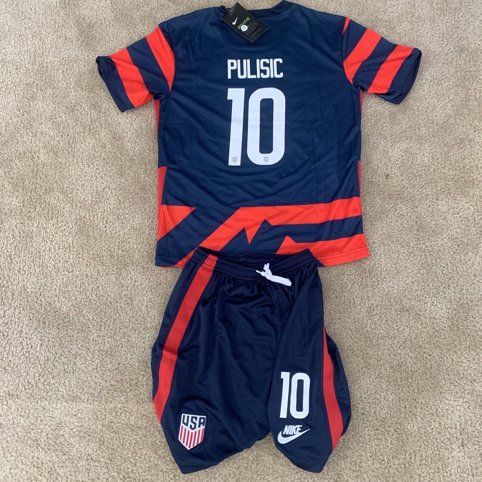 Brand New Christian Pulisic Home Team USA Jersey Size Adult Extra L With Shorts.