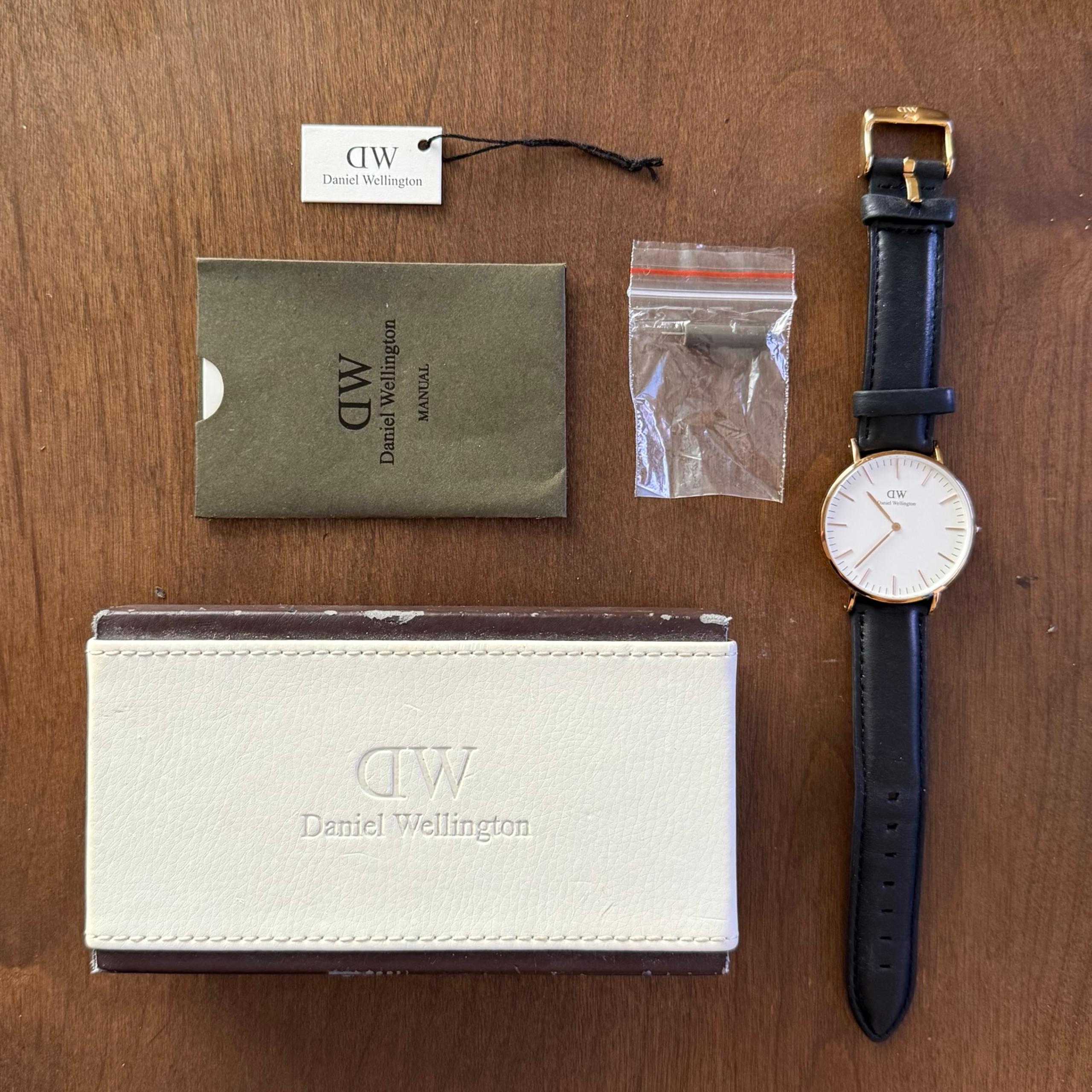 Daniel Wellington Classic Sheffield Gold Color Watch
