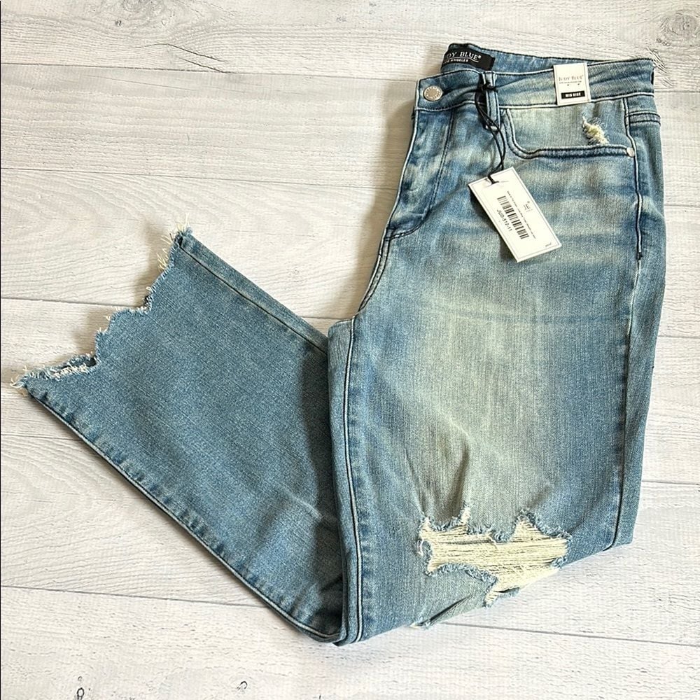 NWT Judy Blue Mid Rise Straight Leg Jean Crop Sz 11/30