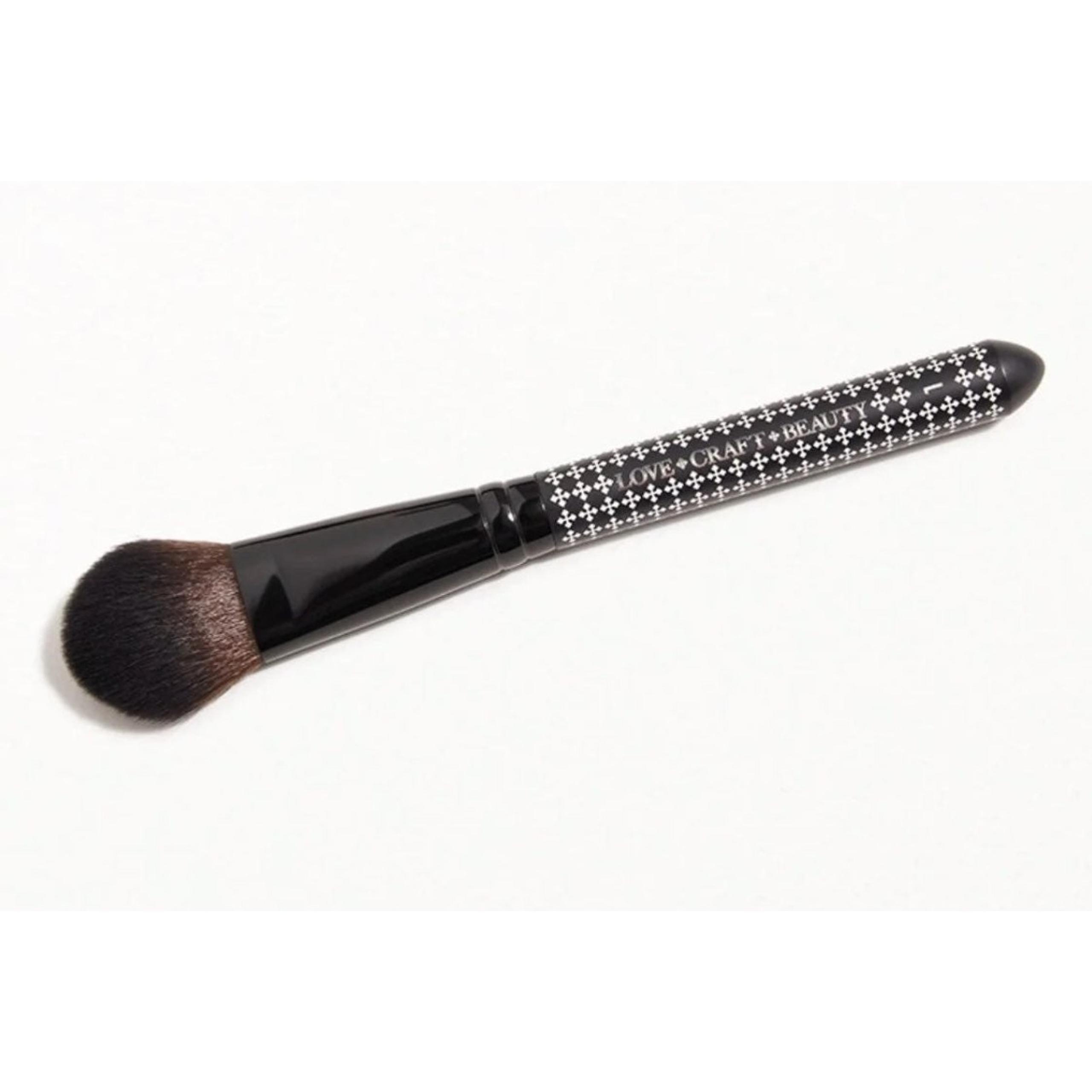 Blending Make-Up Brush NWT Love Craft Beauty