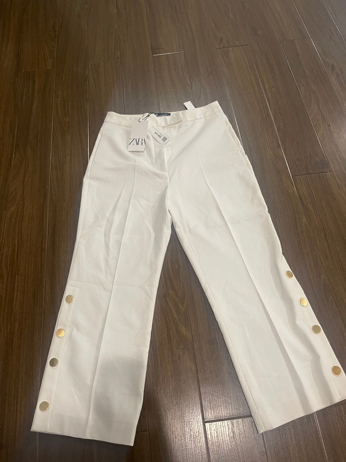 Zara gold button cropped pants
