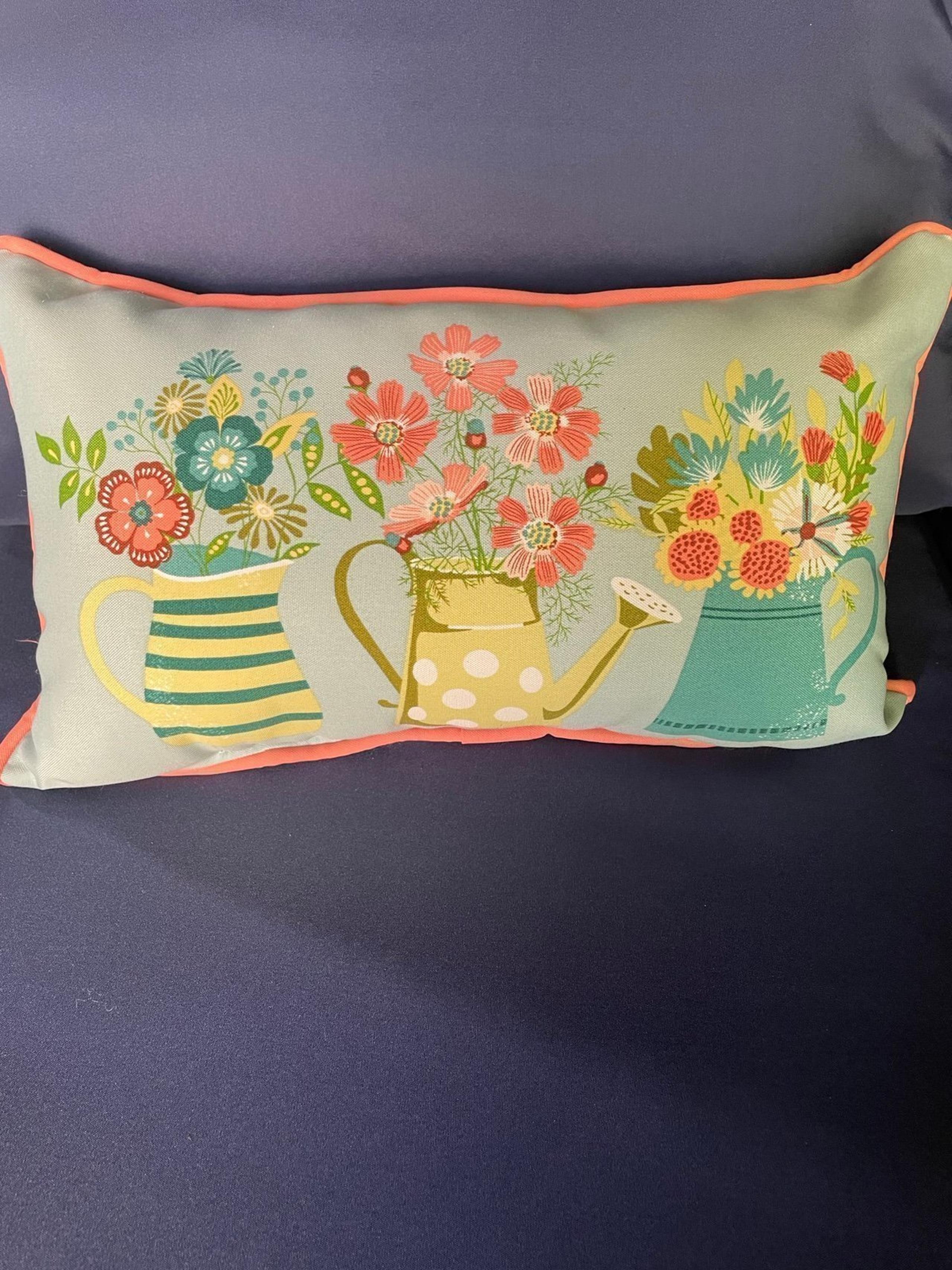 Bundle lot- Throw Pillows set of 2 NWT cute floral design