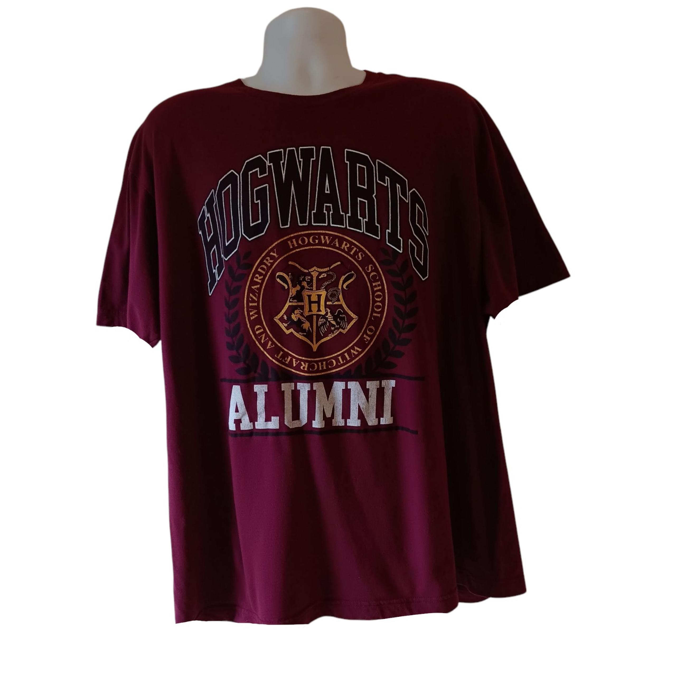 Harry Potter Hogwarts Alumni men's red short-sleeve graphic t-shirt size 2XL