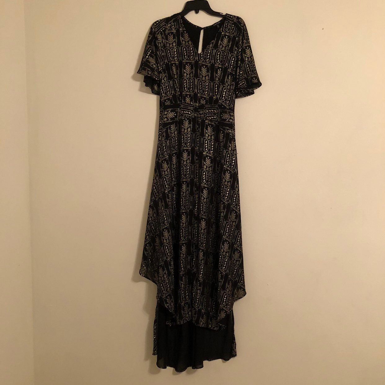 Strut & Bolt High Low Flutter Sleeved Black and Gold Dress, Medium