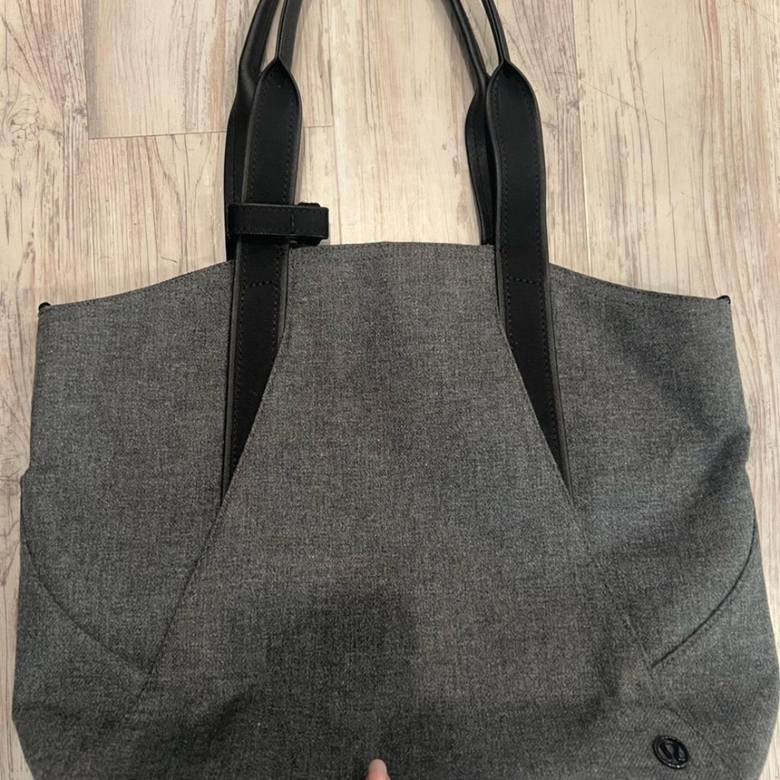 Lululemon Athletica Gray and Black Tote with matching small clutch