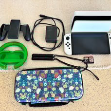Nintendo Switch OLED 64GB