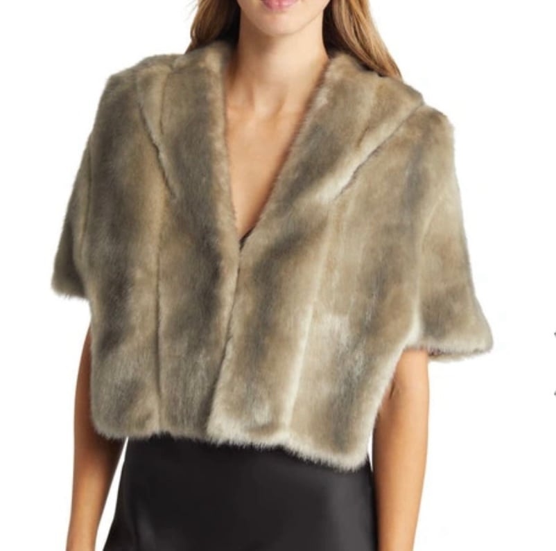 Eliza J, faux fur capelet