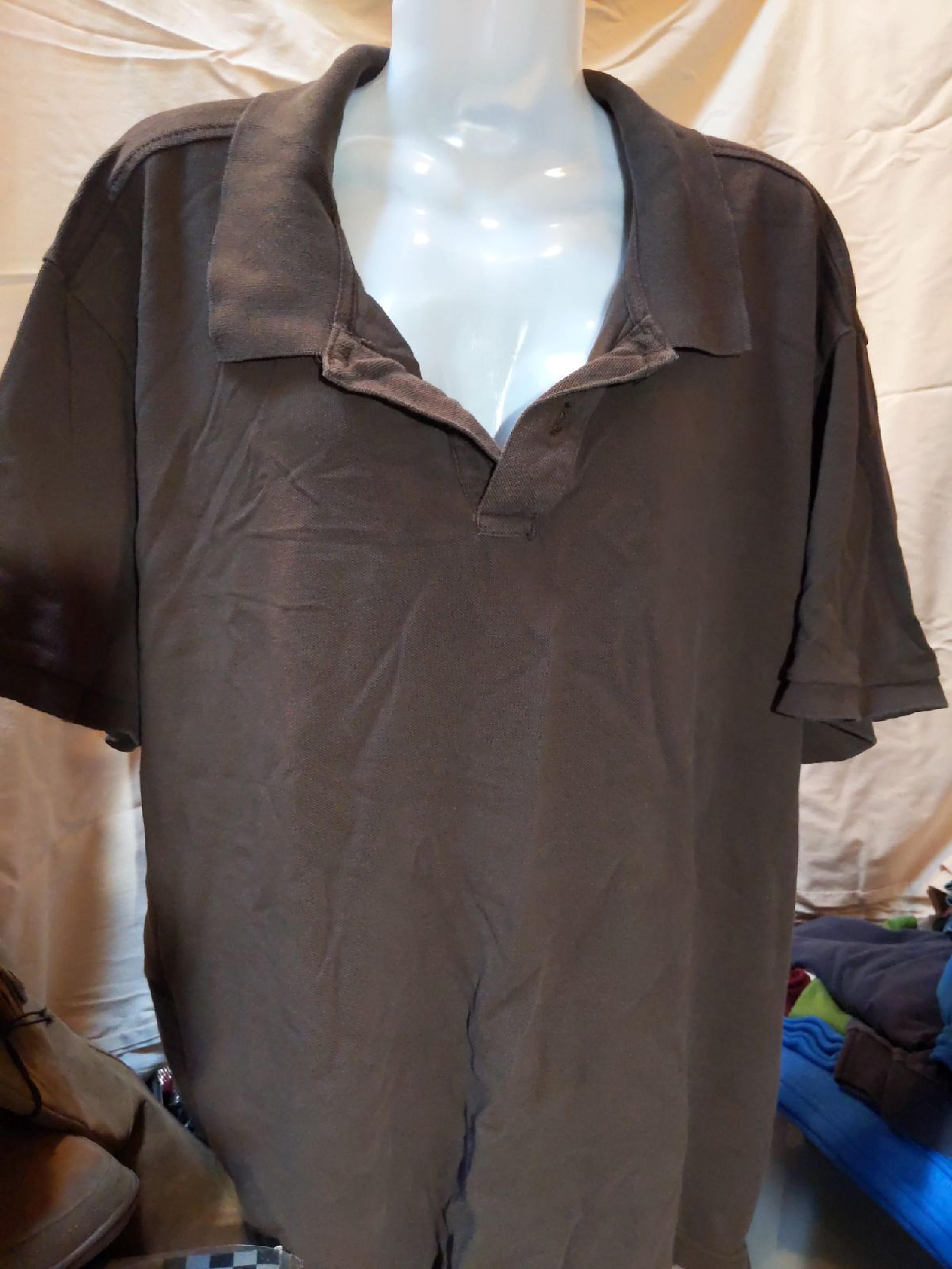 Old Navy men's polo shirt