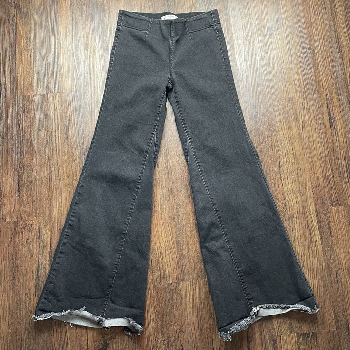 We The Free People Size 26 Washed Black Penny Pull On Flare Denim Jeans