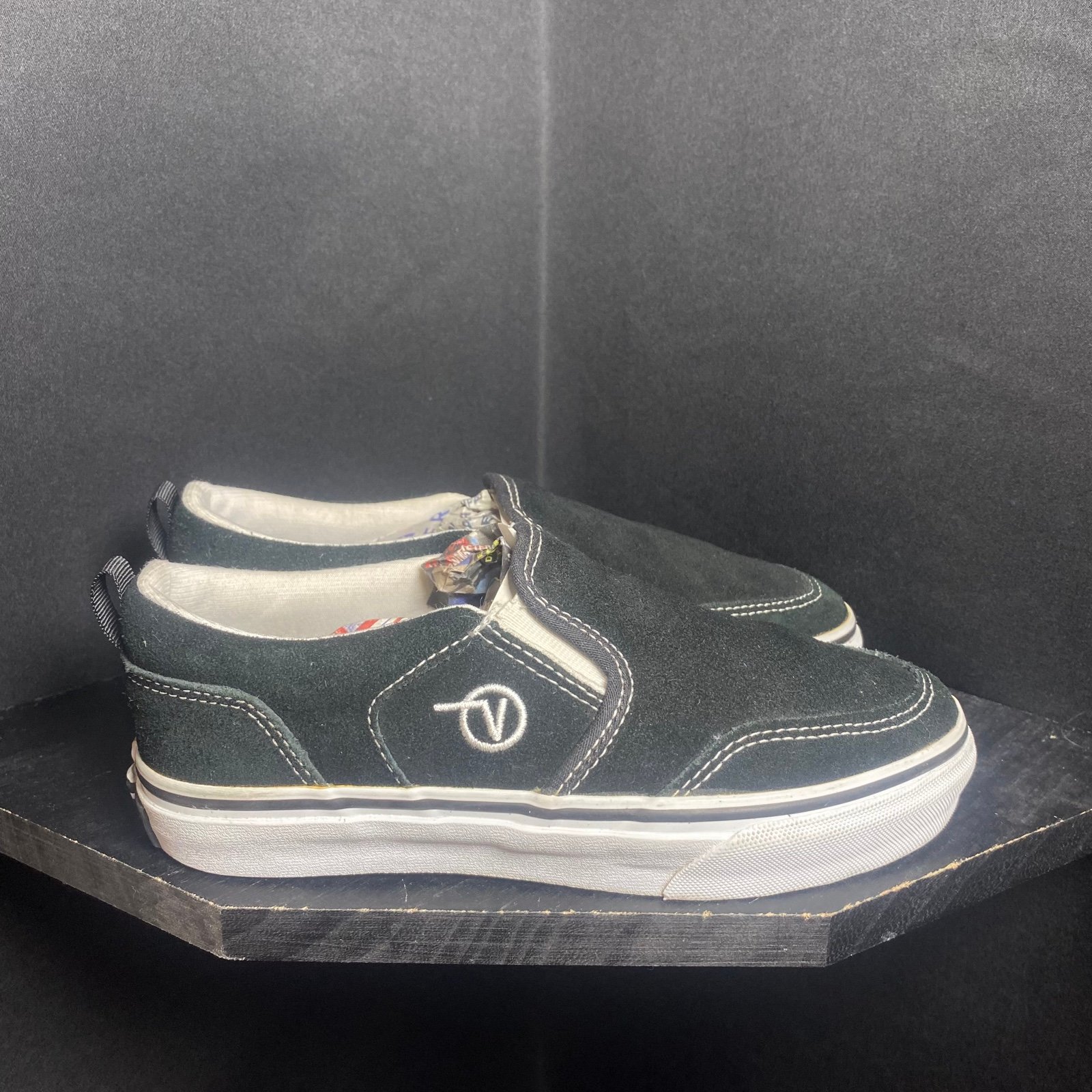 Vans slip on black